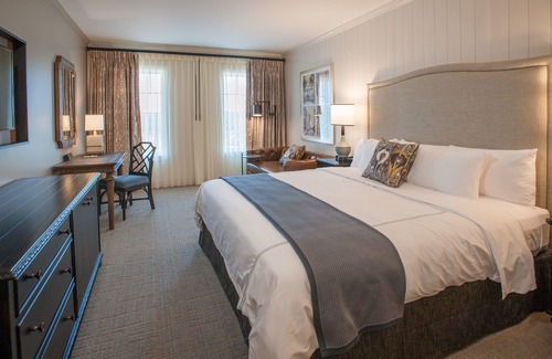 Clemson Hotel | Exceptional Inn at Patrick Square: Family-Friendly Retreat