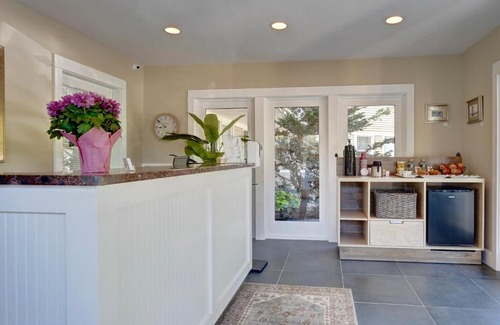 Rye Hotel | Discover The Inn at Rye Place: Oceanfront Pet-Friendly Escape