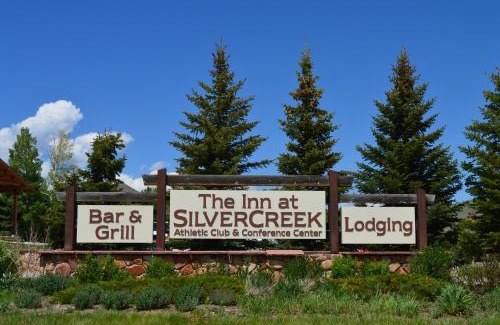 Granby Hotel | Relax at The Inn at Silvercreek with Oceanfront Views