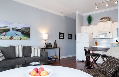 Southport Condo | Experience Waterfront Views at The Inn at South Harbor