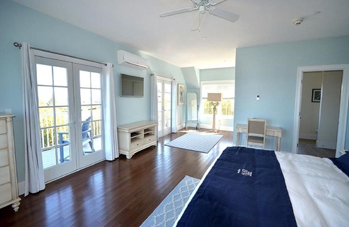Block Island Hotel | Experience The Inn at Spring House: Guest Rated 9/10 Deal