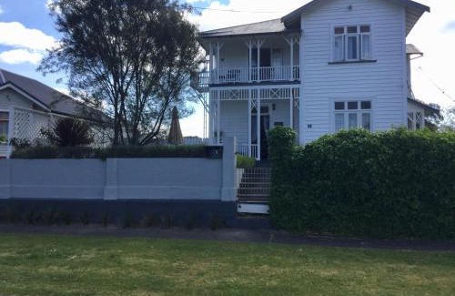 Taumarunui Bed & Breakfast | Inviting Stay at The Inn At The Convent: Pet & Child Friendly