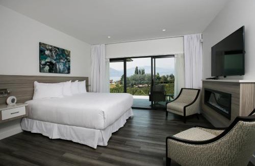Okanagan-Similkameen Cabin | Discover The Inn at Therapy Vineyards: Guest Rated 9/10