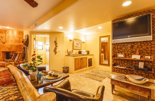 West Sedona Bed & Breakfast | Eco-Friendly Retreat at The Inn at Thunder Mountain - 9.8/10
