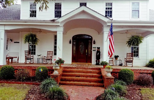 Bath Bed & Breakfast | Discover The Inn on Bath Creek: Guest Rated 9.7/10 Stay