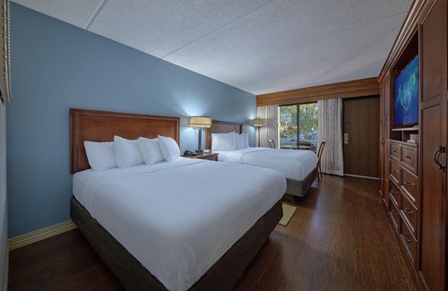 Pigeon Forge Hotel | Discover The Inn On The River: Top-Rated Comfort & Amenities