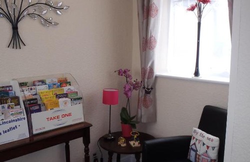Skegness Hotel | Budget-Friendly Getaway at The Inn Place | Guest Rated 9/10