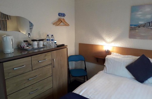 Skegness Hotel | Budget-Friendly Getaway at The Inn Place | Guest Rated 9/10