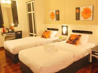 Embassy District Hotel | Budget-Friendly Stay at The Inn Saladaeng - Family Friendly