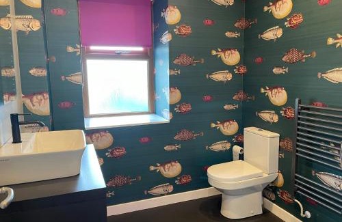 Thurso Hotel | Relax at The Inn @ Y-Not: Pool, Hot Tub & Family Fun