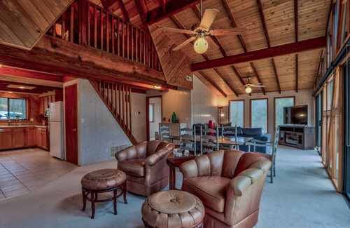 Innsbrook Ski Chalet | Discover The Innisfree Escape: Pet-Friendly & Oceanfront Retreat