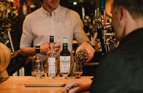 Inverkip Hotel | Discover Inverkip Hotel: Family-Friendly with Breakfast Included