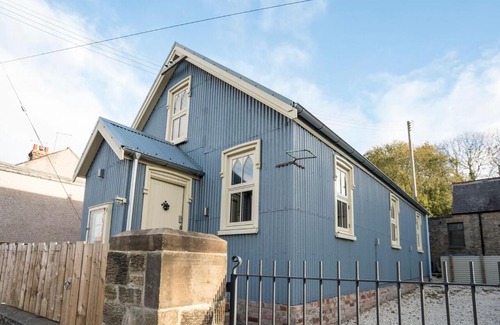 Crawcrook House | Experience The Iron Chapel: Pet & Child Friendly Retreat