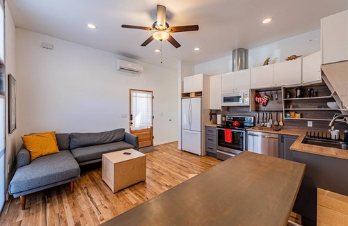 Barelas House | Explore The Iron Loft Downtown: Pet-Friendly & Spa Amenities