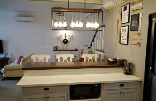 Bullawala Apartment | Discover The Iron Throne: A Loft for Game of Thrones Fans