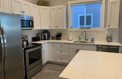 Moses Lake House | Experience Tranquility at The Irons Legacy Golf Resort