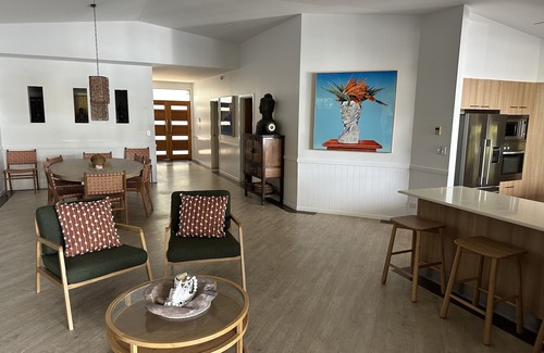Gold Coast House | Experience The Islander: Oceanfront Bliss & 9.8 Rating