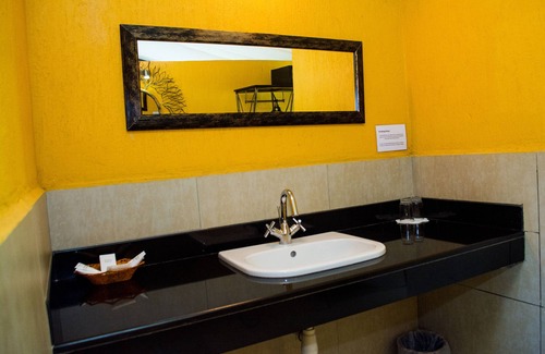 Nairobi Hotel | Discover The IslanDreaM: Family-Friendly Escape with Pool