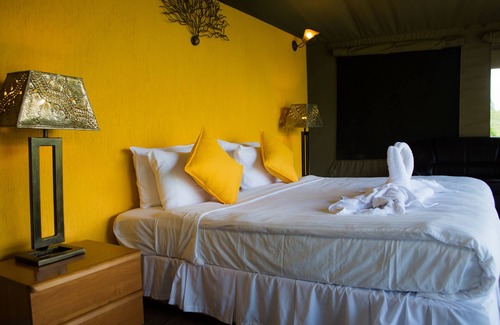 Nairobi Hotel | Discover The IslanDreaM: Family-Friendly Escape with Pool