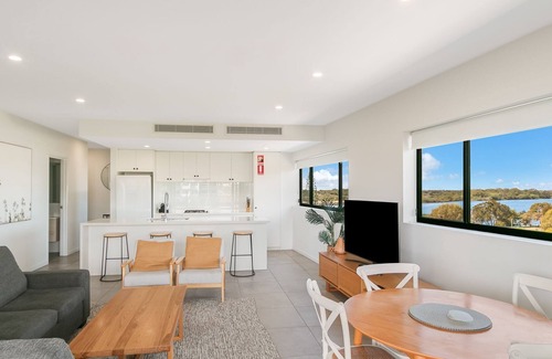 Tweed Heads Apartment | Modern Pet-Friendly Retreat at The Ivory 20 – Book Now!