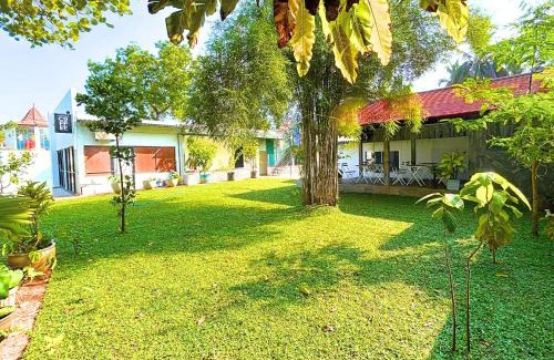 New Town Hotel | Discover The Ivy Lake: Family-Friendly & Highly Rated Stay