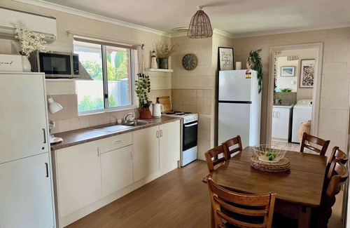 Waterhouse House | Welcome to The J's - Pet-Friendly Retreat for Families