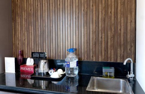 Kodaikanal House | Mountain View Container Studio Room with Breakfast Included