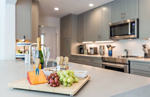 Southside House | Experience Oceanfront Bliss at The Jade - WPB Summer Escape