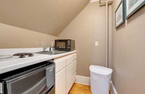 Freeport Bed & Breakfast | Experience The James Place Inn B&B: Rated 10/10 Stay
