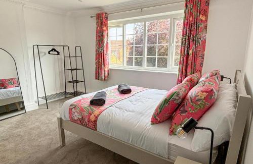 Thorganby Apartment | The Jefferson Arms Apartment