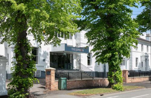 Leamington Spa Hotel | Discover The Jephson Hotel: Family-Friendly and Accessible