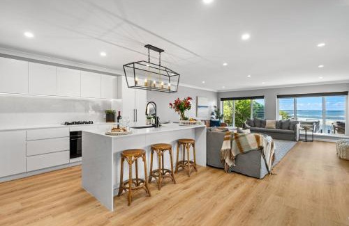 Huskisson House | Oceanfront Bliss at The Jetty Huskisson - Guest Rated 10/10