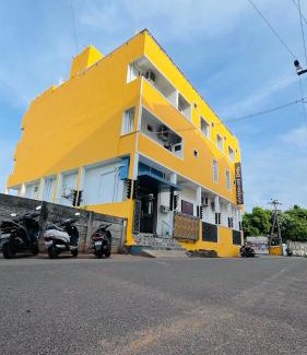 Kalapettai Hotel | Top-Rated Jeyam Residency Near Mangrove Boating