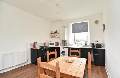 Helensburgh Apartment | Cozy John Muir: Pet-Friendly 1 Bed Apartment in Helensburgh