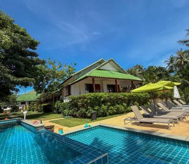 Hin Hong Villa | Discover The Joy Beach Villas: Oceanfront Family Retreat
