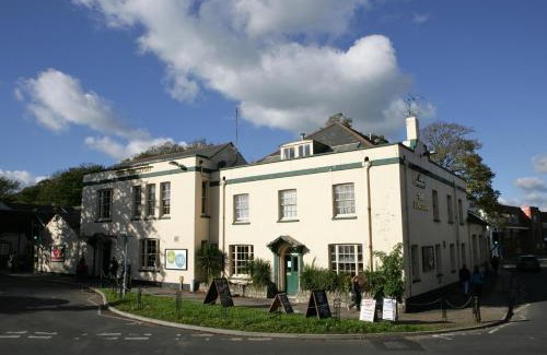 Dorchester Hotel | Explore The Junction Hotel: Family-Friendly Stay Awaits