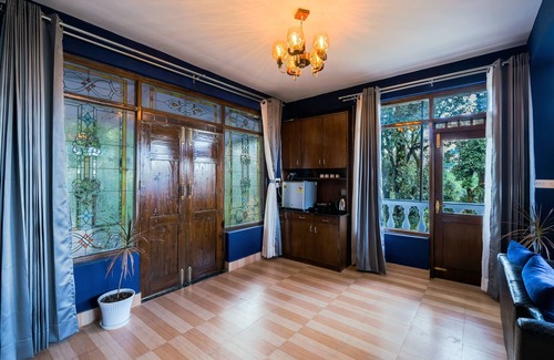 The Mall Road Cottage | Discover The Junglee Bakri: Family-Friendly Retreat Awaits