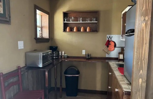 Christoval Hotel | Discover The Juniper Room: A Family-Friendly Retreat
