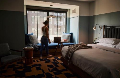 Scioto Mile Hotel | Experience The Junto: Pet-Friendly Retreat with Top Reviews