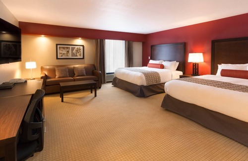 East Kootenay Hotel | Inviting Kanata by BCMInns Invermere: Family-Friendly Retreat