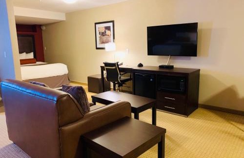 East Kootenay Hotel | Family-Friendly Stay at The Kanata Inns Invermere