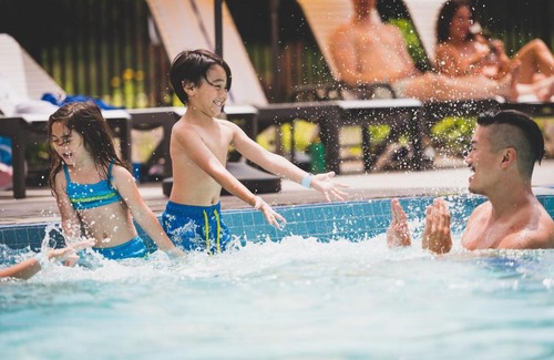 Monticello Hotel | Discover The Kartrite Resort with Indoor Waterpark Fun