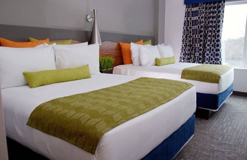 Monticello Hotel | Exciting Stay at The Kartrite Resort & Indoor Waterpark