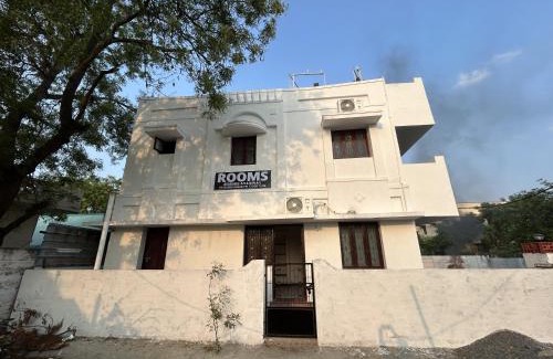 Tiruchirappalli House | The Kaya Airport Nest