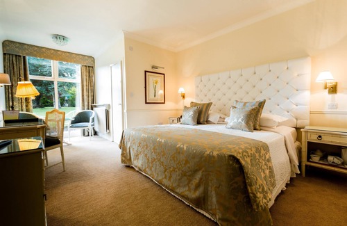 Newbridge Hotel | Experience The Keadeen Hotel: Relaxing Spa & Pool Oasis
