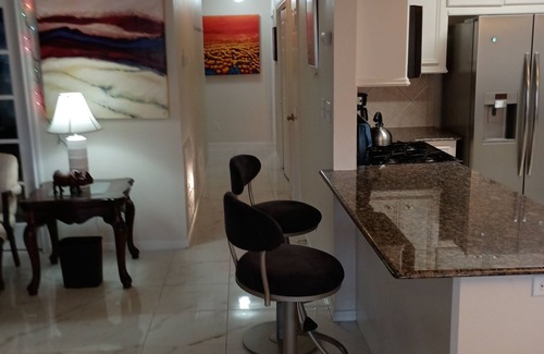 Clear Lake Shores House | Experience The Kemah House: Pet-Friendly Retreat on the Bay