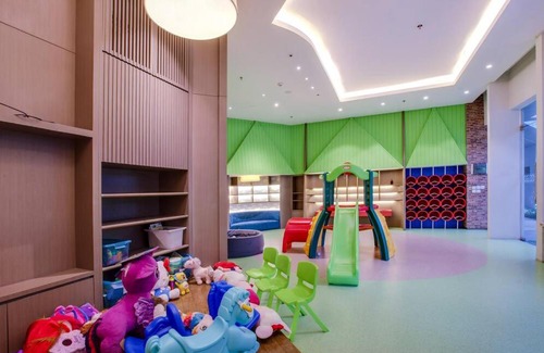 Kelapa Gading Timur Apartment | Discover Kensington Royal Suites with Free Parking & Wifi