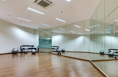 Kelapa Gading Timur Apartment | Discover Kensington Royal Suites with Free Parking & Wifi