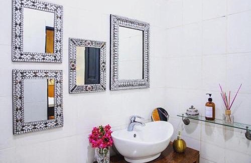 Moshi Bed & Breakfast | Discover Killi Villa: Poolside Retreat for Families