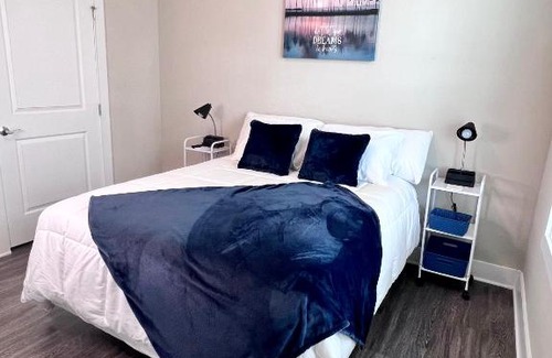 Northeast Raleigh Apartment | Indulgent King & Queen Suite with Pool and Pet-Friendly Perks